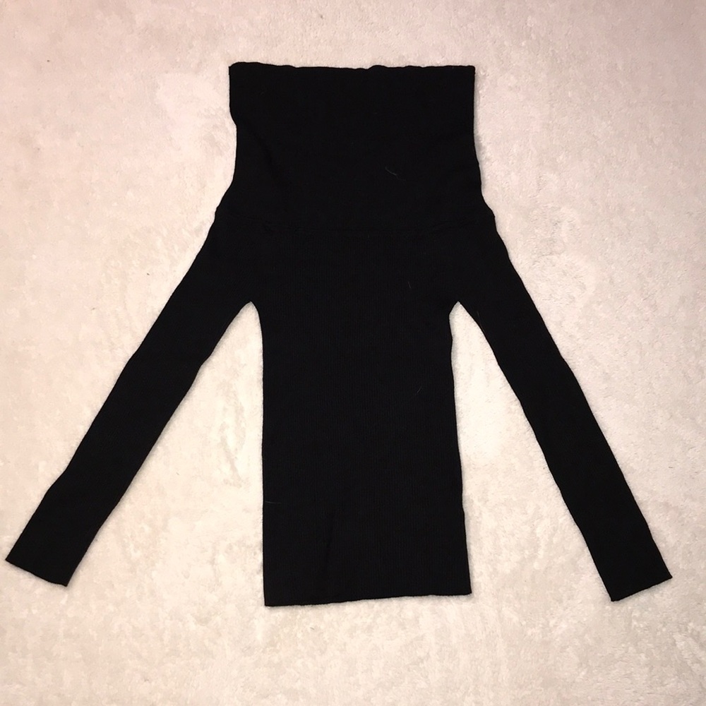 Off the shoulder turn down neck black sweater